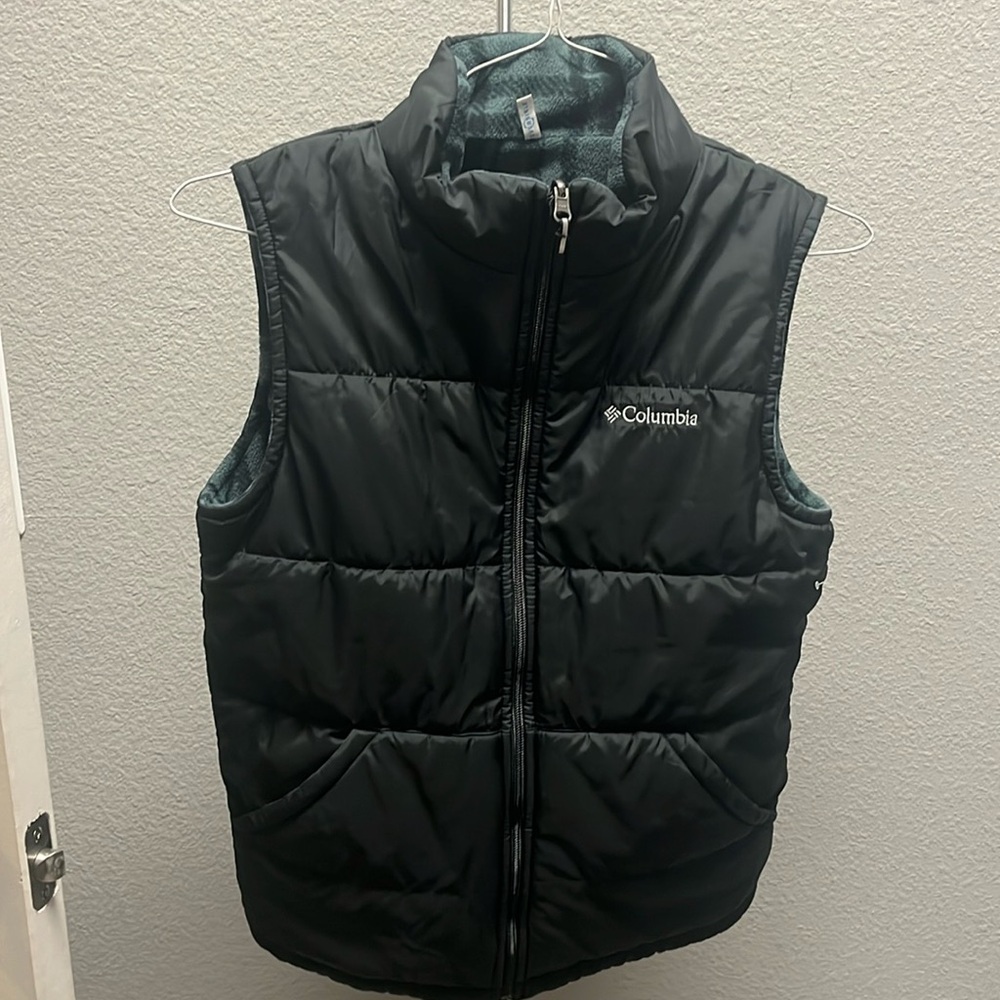 NEW Columbia Kids Large/XL or Men’s XS/S Reversible Puffer Vest Black Gray